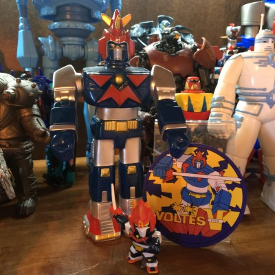 ArtLung : New Bot Day! Voltes V! A new, taller vinyl edition! Voltes