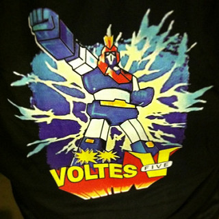 Magandang umaga, Voltes V t-shirt! Let's Volt In!